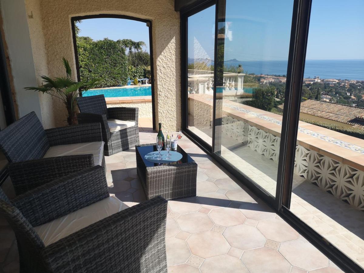 Hébergement de vacances Antinea, A Saint Aygulf, Piscine Privee, Vue Panoramique Fréjus